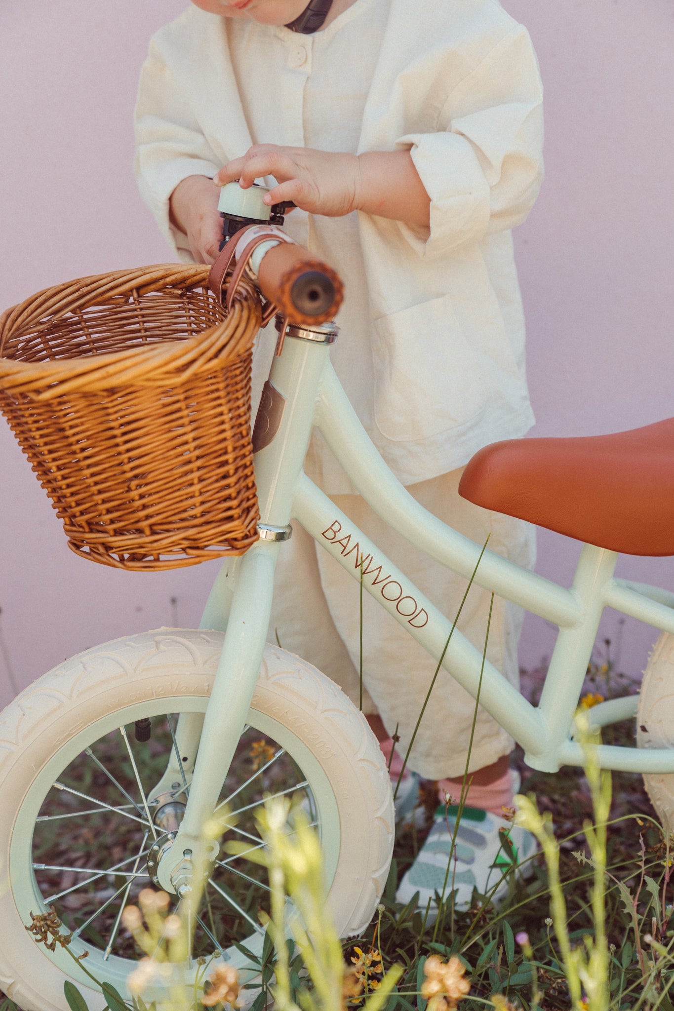 Bērnu skrejritenis ar grozu, Balance Bike First Go, Pale Mint, Banwood, BW-F1G-PMINT-FG