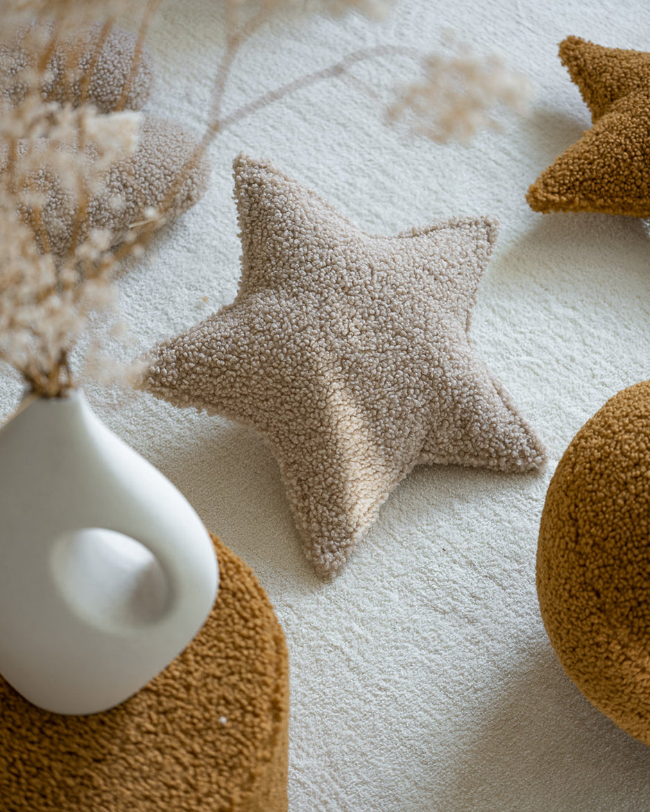 Spilvens Biscuit Star Cushion, Wigiwama
