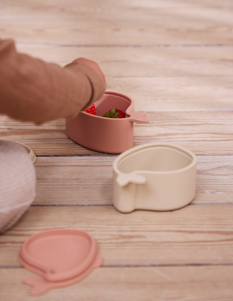Silikona uzkodu trauciņi, rozā, Set of 2 Silicone Snack boxes, Filibabba