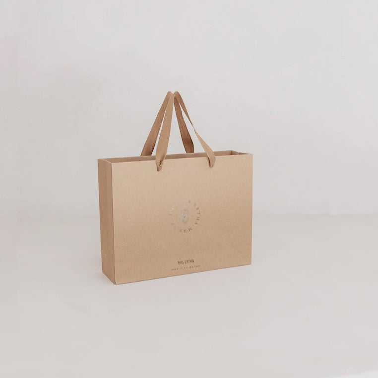 Mrs.Ertha dāvanu maisiņš S, Gift Bag Small, 27x21x8 cm