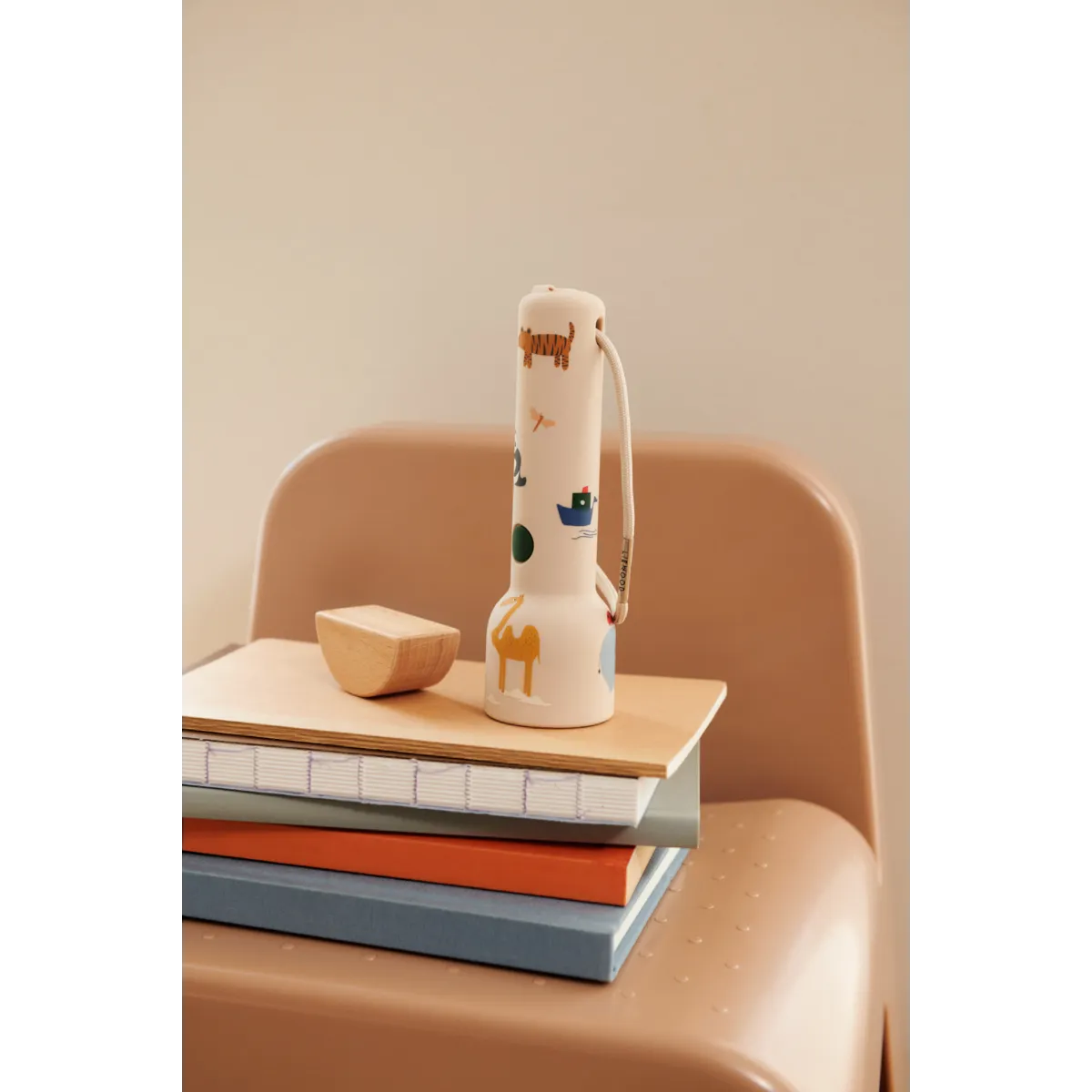 Bērnu kabatas lukturis Gry Printed Flashlight, Around the world, Liewood, LW21162