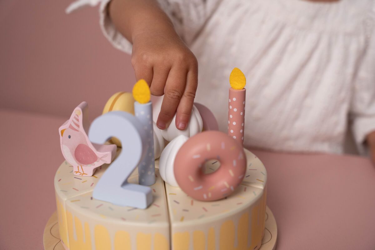 Koka dzimšanas dienas kūka, Birthday Cake Pink, Little Dutch