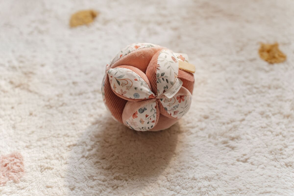 Mīkstā bumba satvērienam Gripping Ball Fairy Garden, Little Dutch