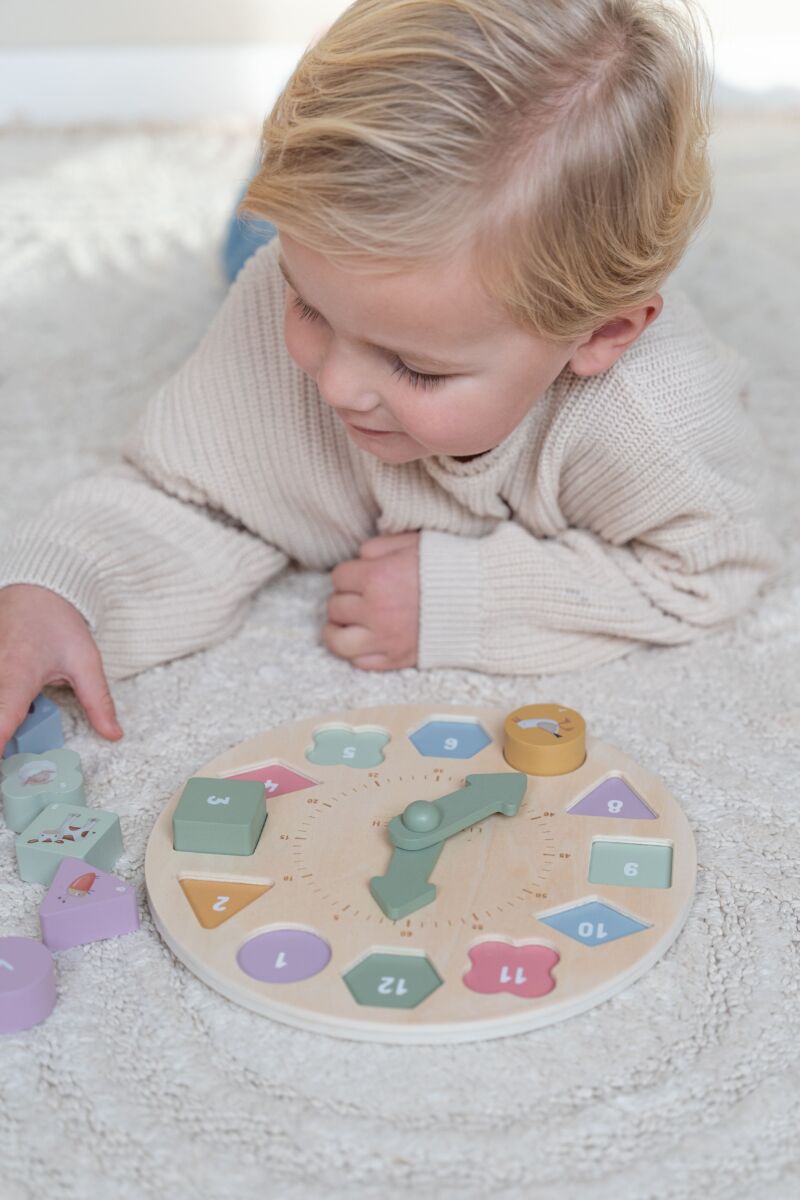 Koka pulkstenis formiņu šķirotājs, Puzzle Clock, Little Dutch