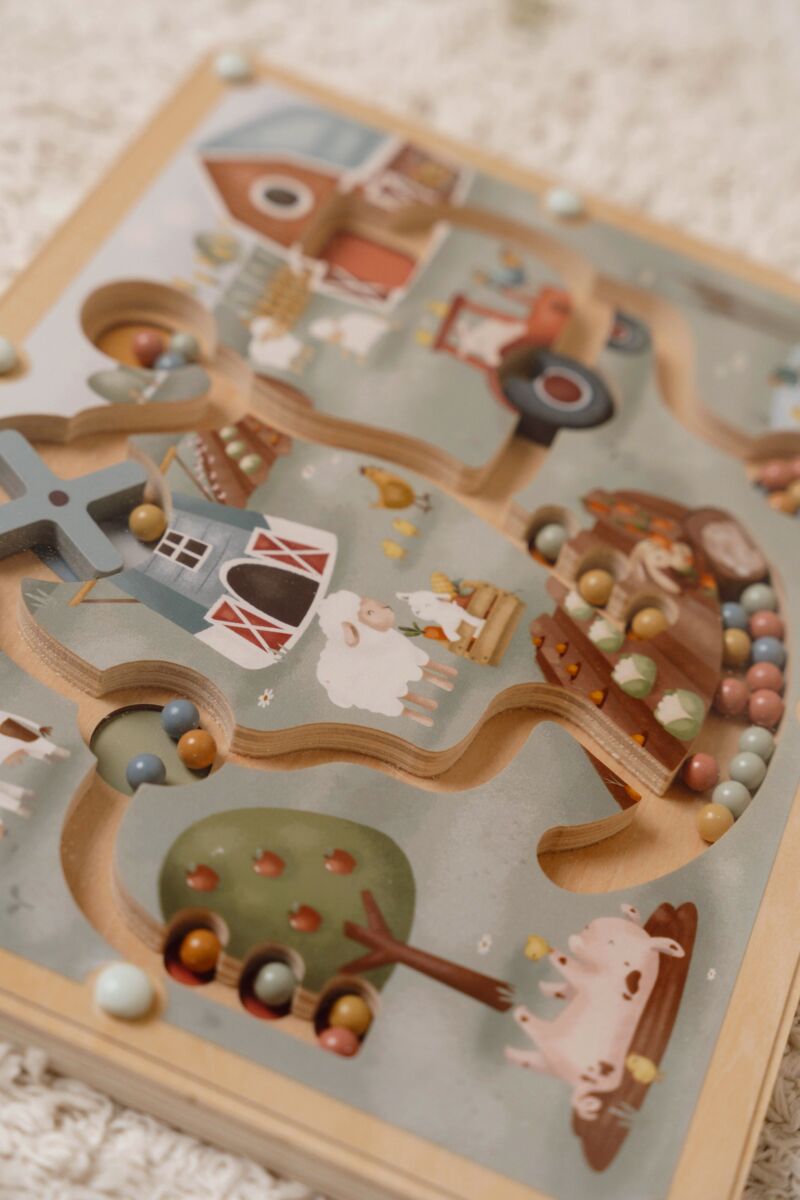 Magnētiskā spēle labirints Little Farm, Magnetic Maze, Little Dutch, LD7164