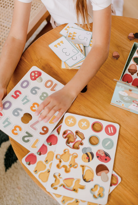 Magnētiskā matemātikas spēle, Magnetic Math Game Box, Tutu Family, Ražots Latvijā, Dāvanas bērniem
