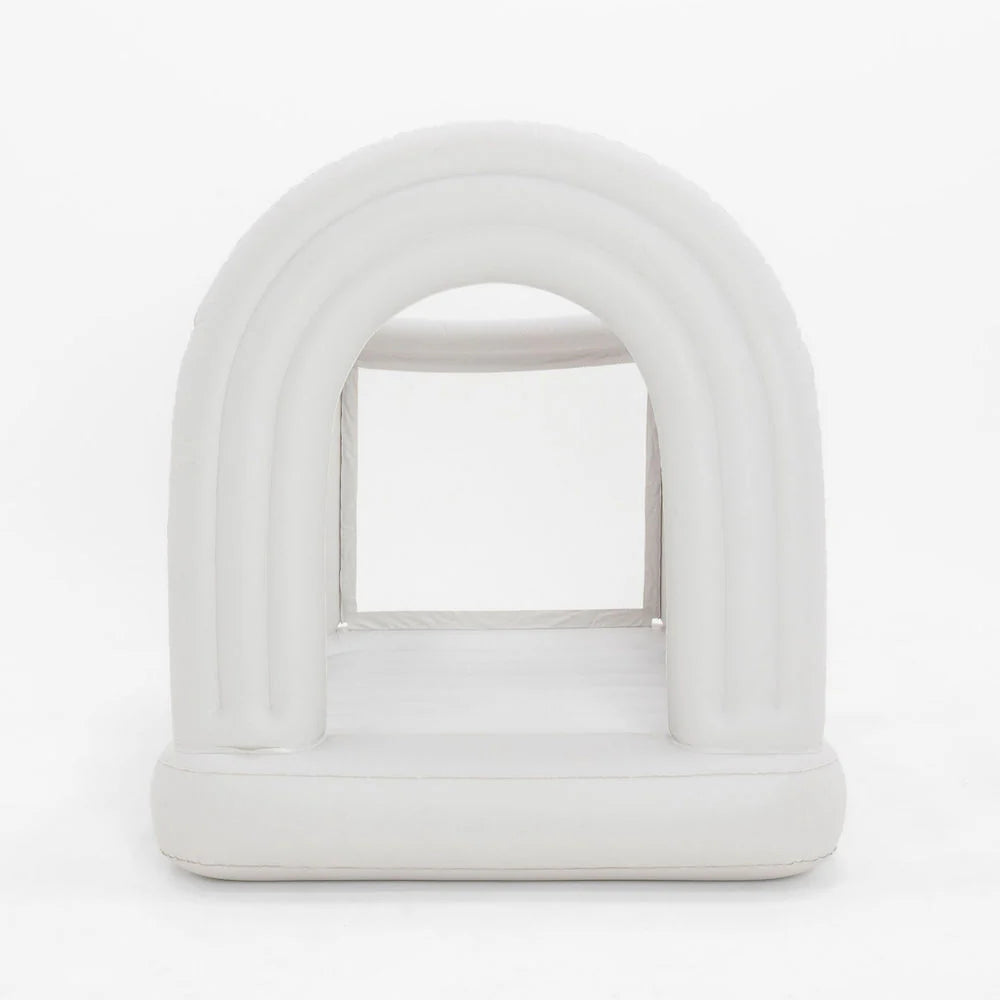 Bouncy Castle Baltā MINĪ pils 1.2m - piepūšamās atrakcijas noma Liepājā