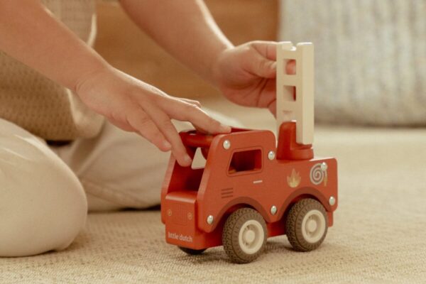 Koka ugunsdzēsēju auto, Wooden Fire Truck, Little Dutch