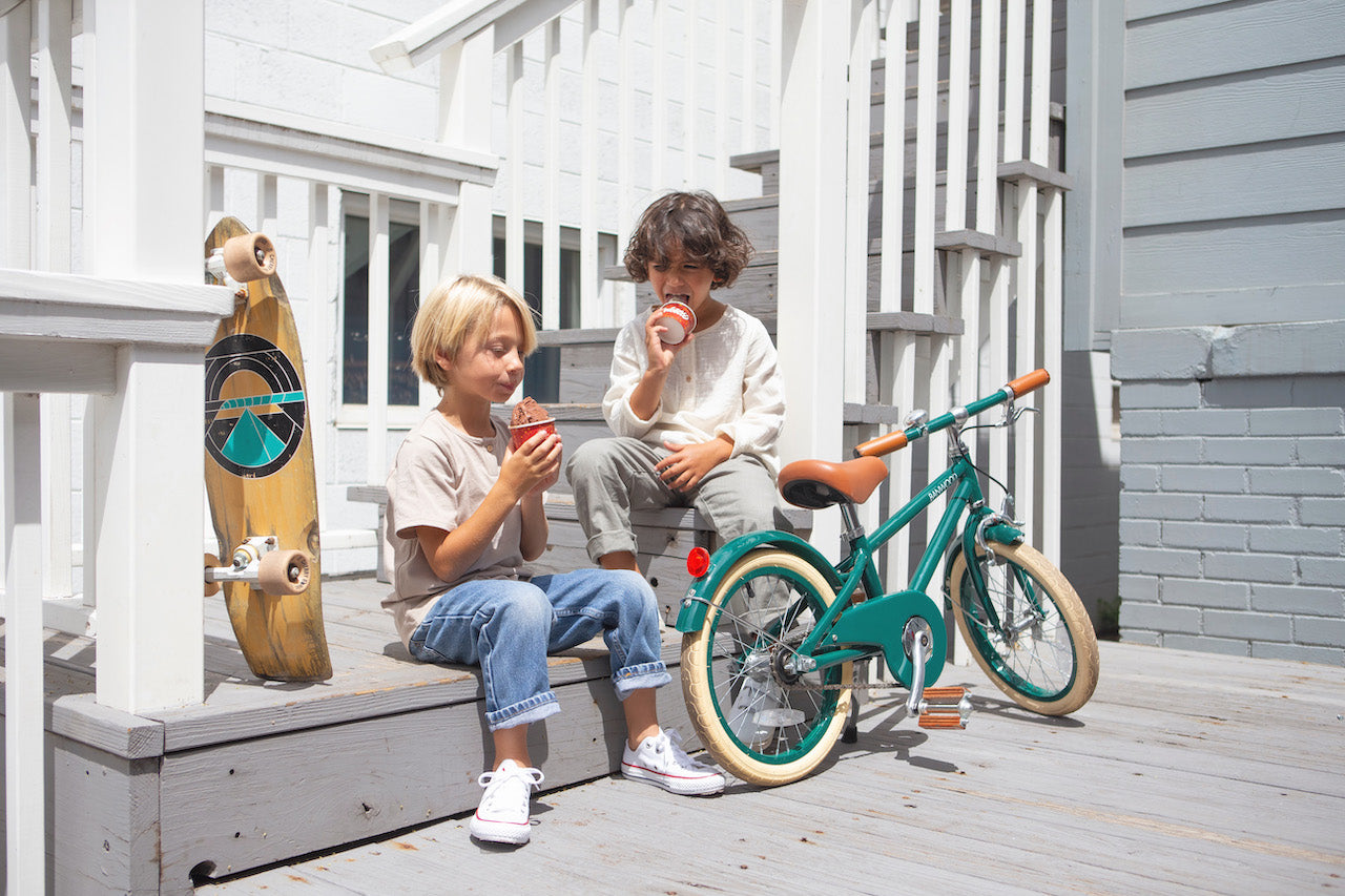 Banwood bērnu velosipēds ar pītu koka groziņu, zaļš divritenis ar pievienojamiem palīgriteņiem, 16 collu, Banwood Classic kids bike, Green, 16 inch