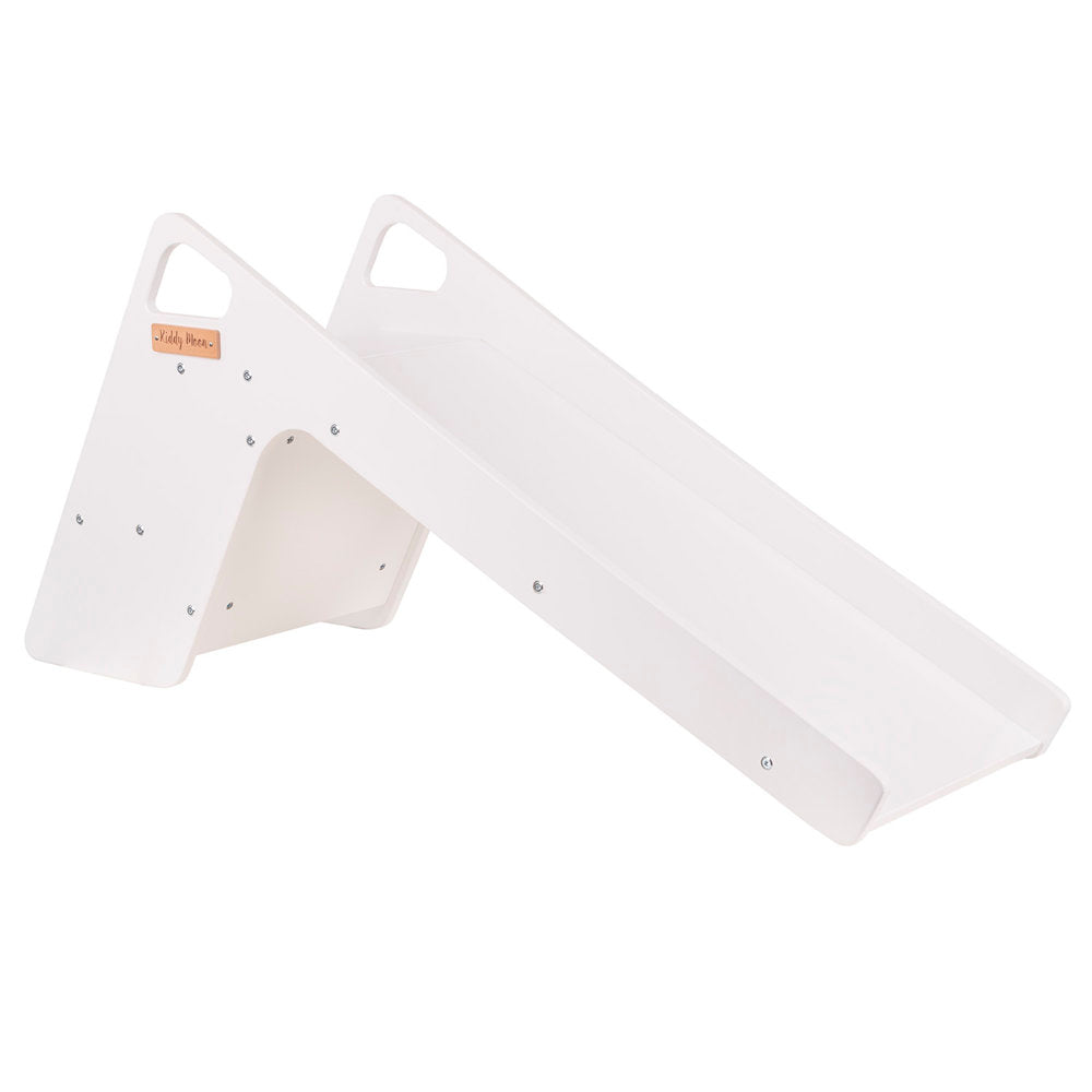 Koka slīdkalniņš bumbu baseinam - noma, Atrakciju noma Liepajā, Bērnu stūrītis ballītēm un kāzām, bumbu baseins