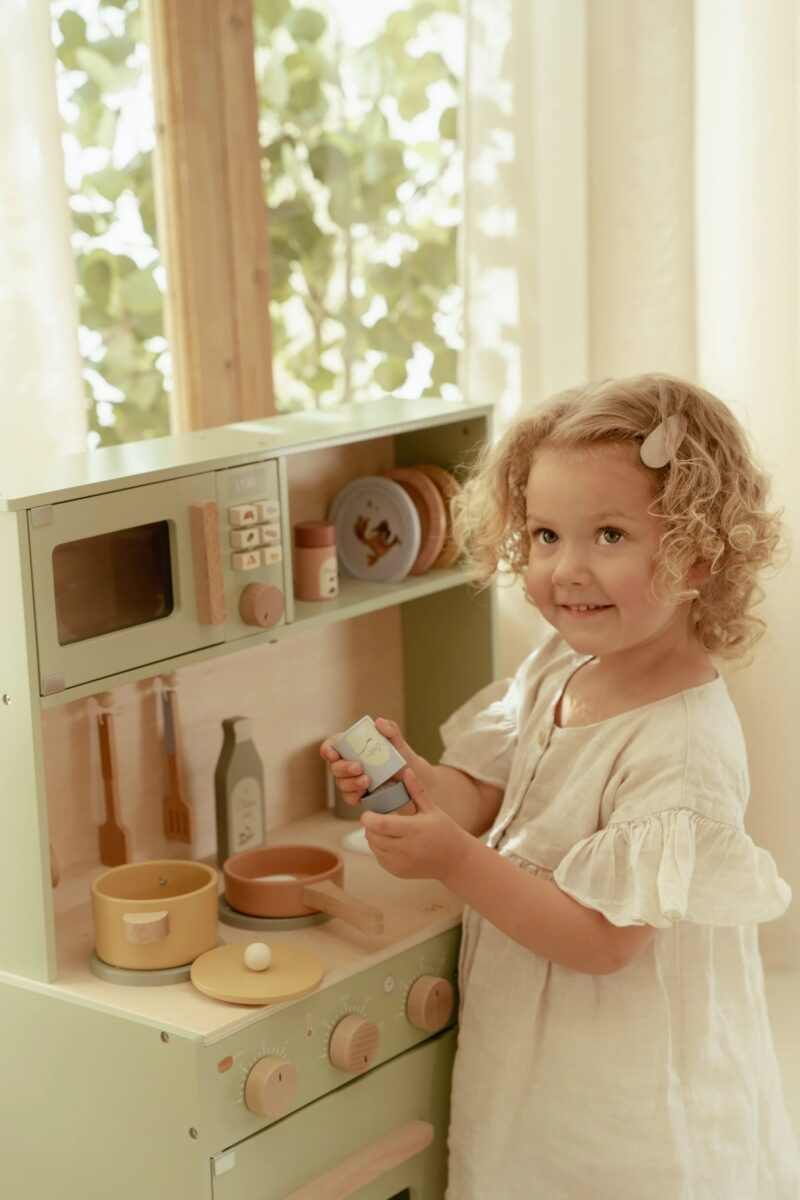 Bērnu rotaļu koka virtuve Wooden Play Kitchen Mint, Little Dutch