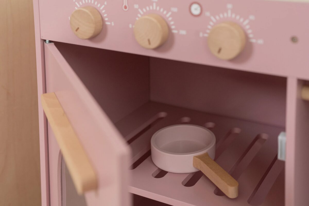 Bērnu rotaļu koka virtuve ar skaņu, Wooden Play Kitchen Sound, Little Dutch, ld2501