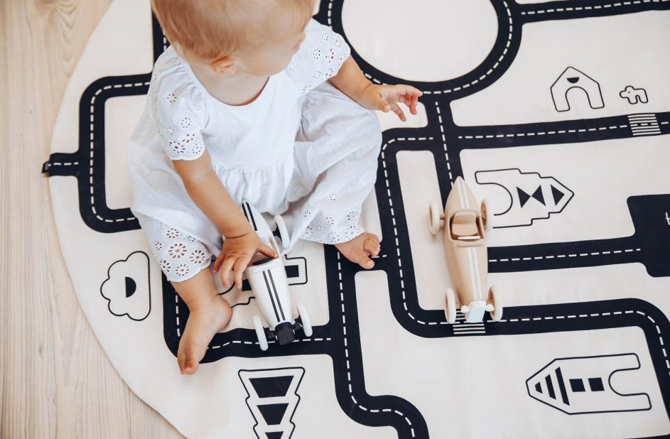 Rotaļu paklājs bērniem Little Village, Baby Play Mat, Ooh Noo