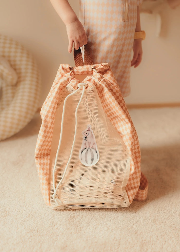 Tīkliņu mugursoma pludmalei Speckled Diamond, Beach Net Backpack, Mrs.Ertha
