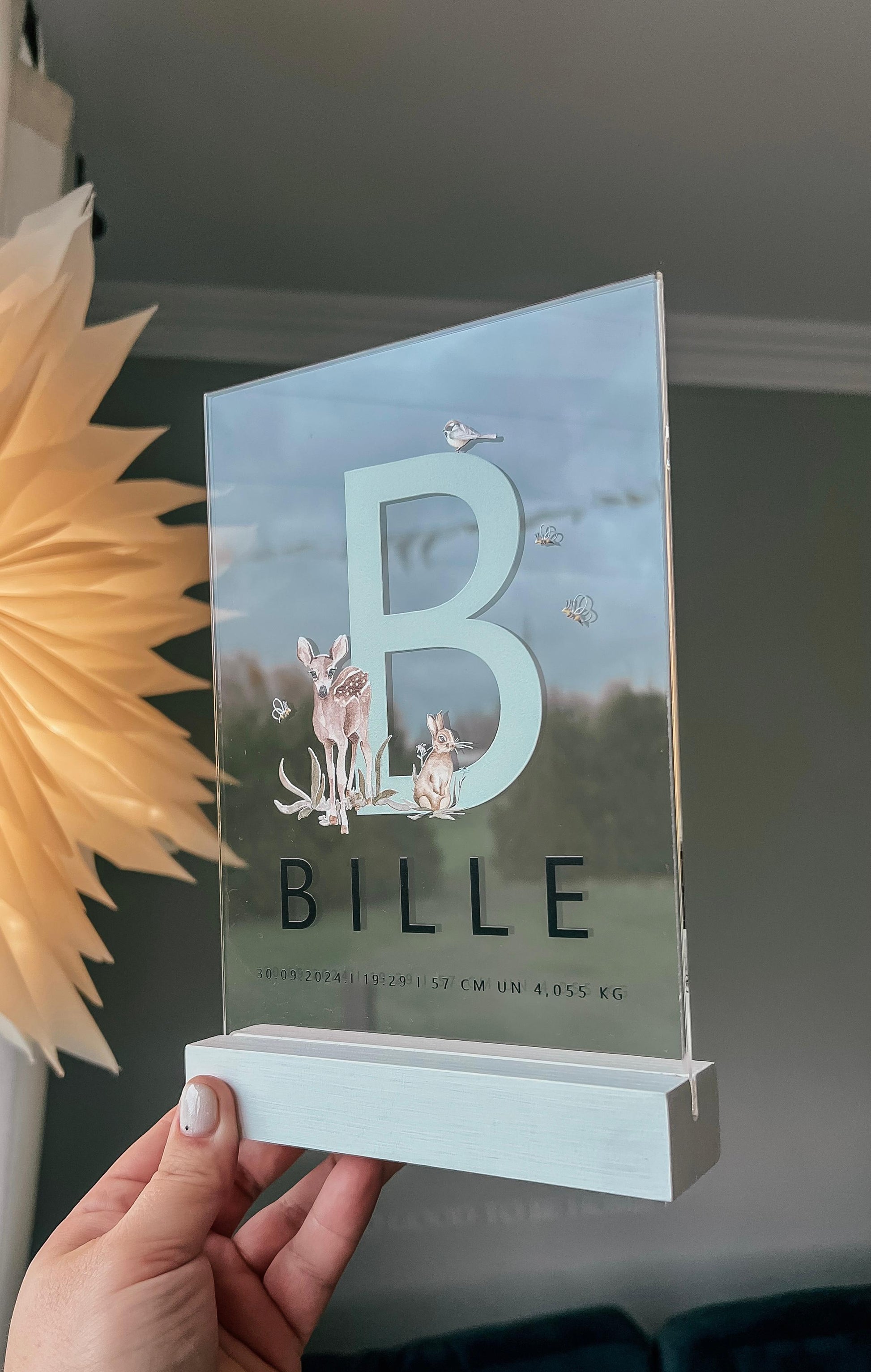Lielais Burts - Dekors ar bērna vārdiņu un dzimšanas datiem, stikla. Raudzību dāvana
