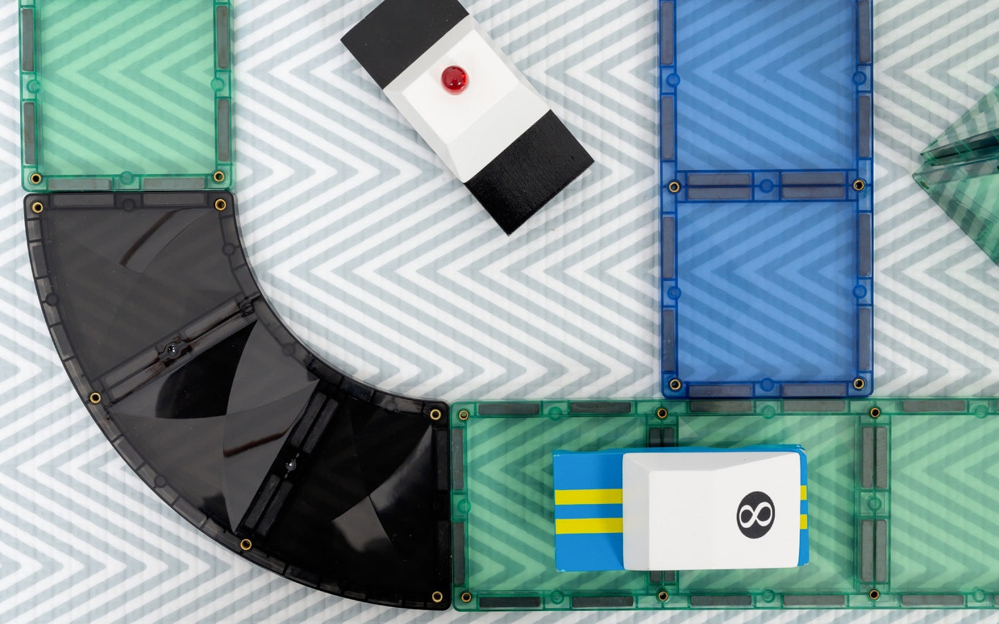 Magnētiskais konstruktors Ramps & Intersections Pack, 16 gab, Connetix, CT-O-00016-RI