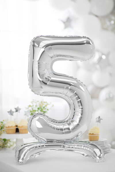 Liels balons cipars 5, sudraba, brīvi stāvošs - nav nepieciešams hēlijs