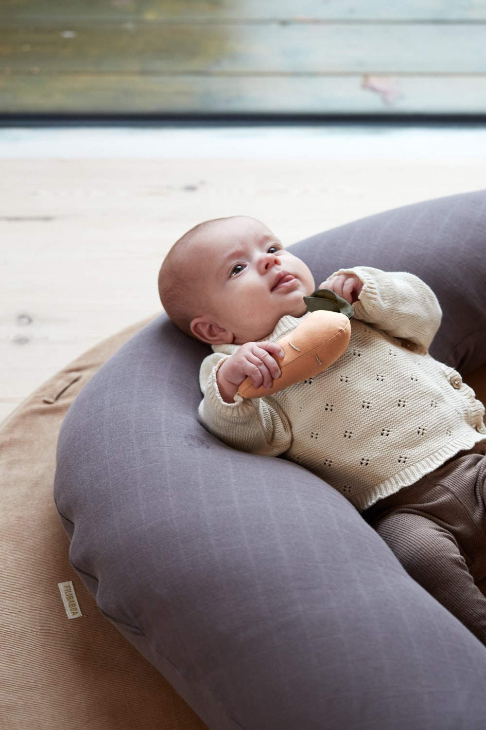 Mīkstais grabulis Burkāns, Linen Rattle Toy Carrot, Filibabba, FI-02807