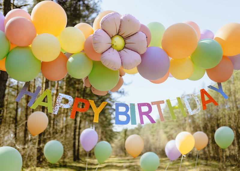 Dzimšanas dienas virtene "Happy Birthday", 2,2m
Artikuls: GRL128
