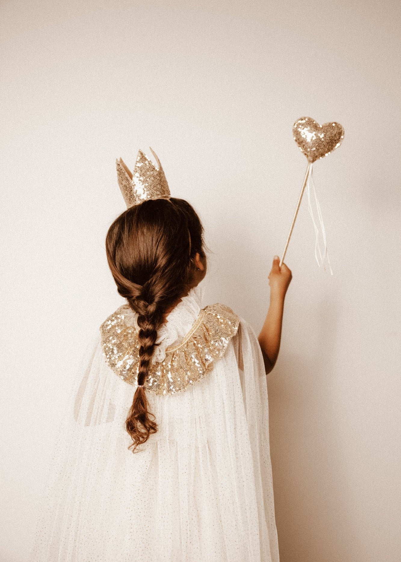 Princeses kostīma Nūjiņa, The Golden Queen, Mrs.Ertha