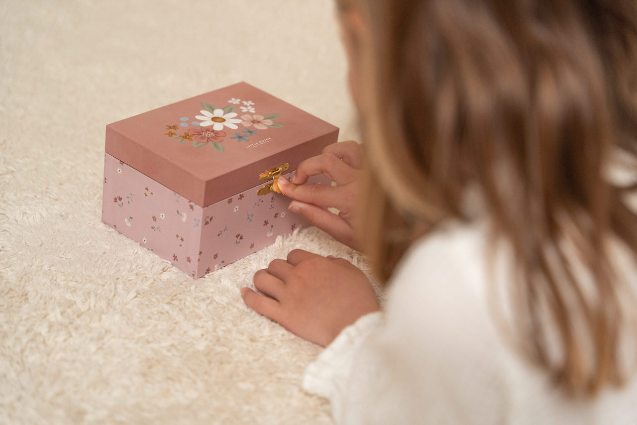 Muzikālā rotaslietu lādīte "Evi" Jewellery Box, Little Dutch, LD125308