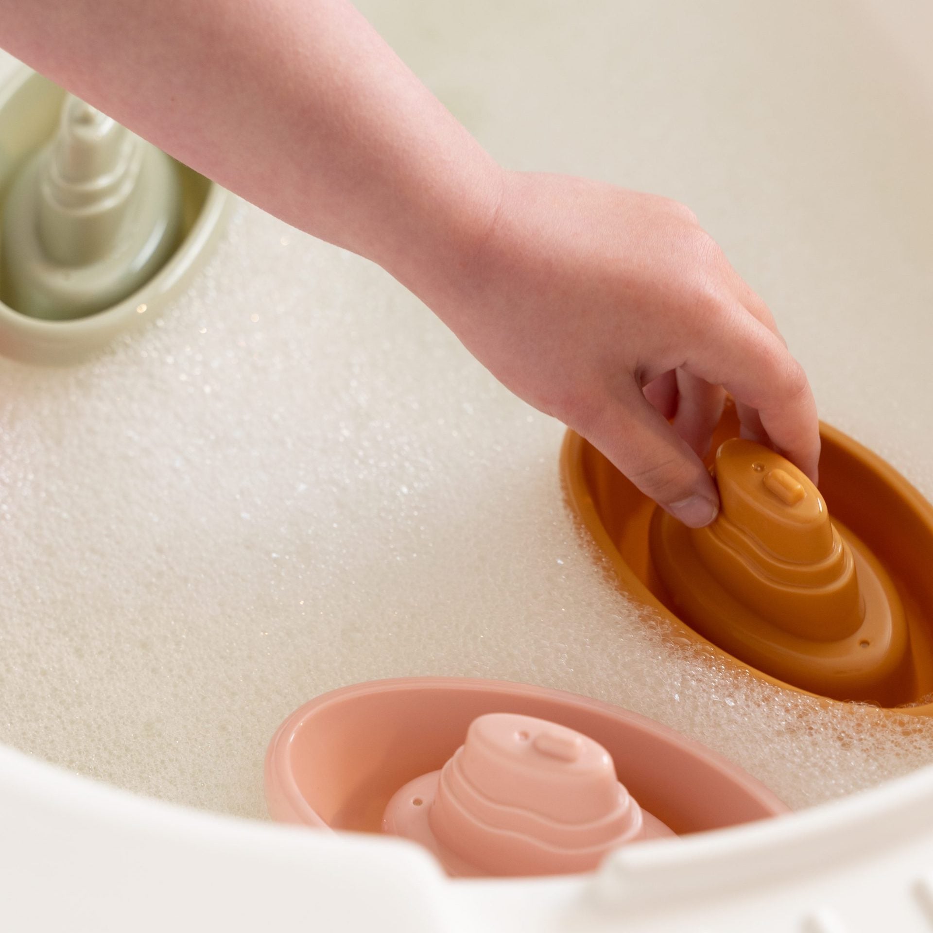Rotaļlietu laivas vannai, rozā, Stackable Bath Boat, Little Dutch