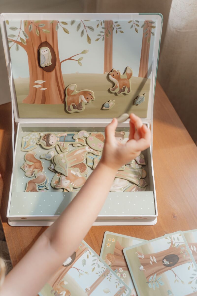Magnētiskā spēle Forest Friends, Magnetic Playboard, Little Dutch, LD7253