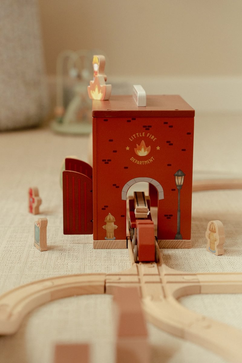 Koka ugunsdzēsēju depo, Wooden Fire Station, Little Dutch, LD2538