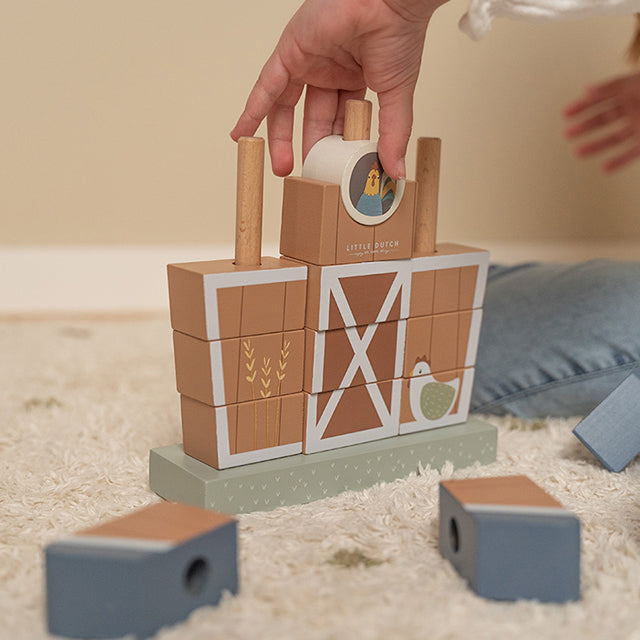 Saliekamā koka fermas 3D puzle Little Farm, Little Dutch, LD7144