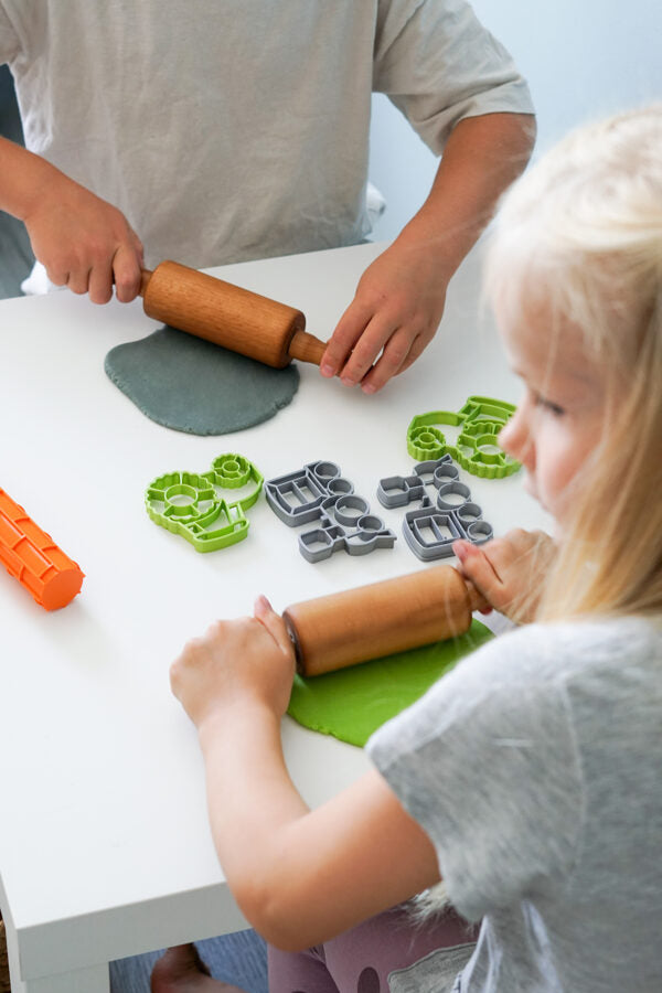 MĪCI plastilīna dāvanu komplekts - Lielie braucamie