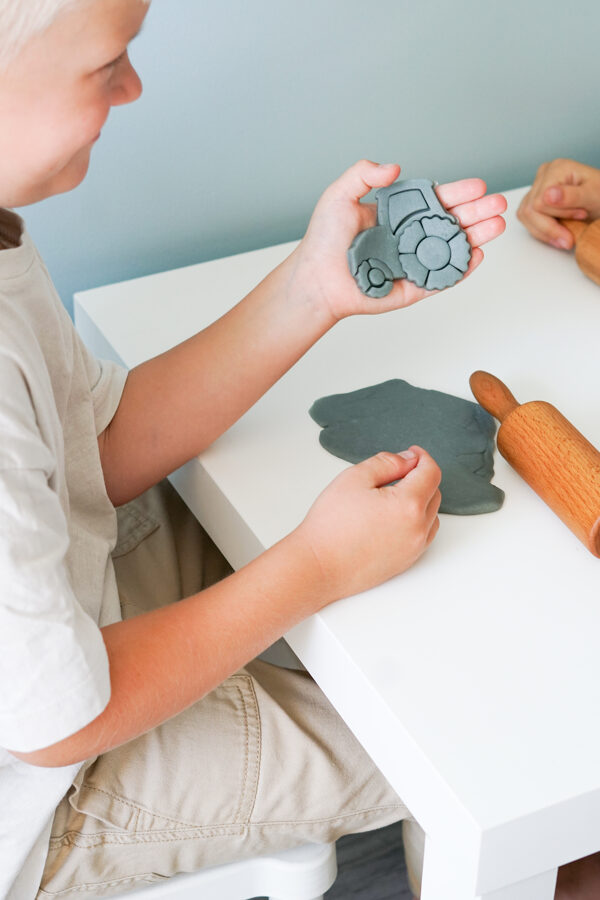 MĪCI plastilīna dāvanu komplekts - Lielie braucamie