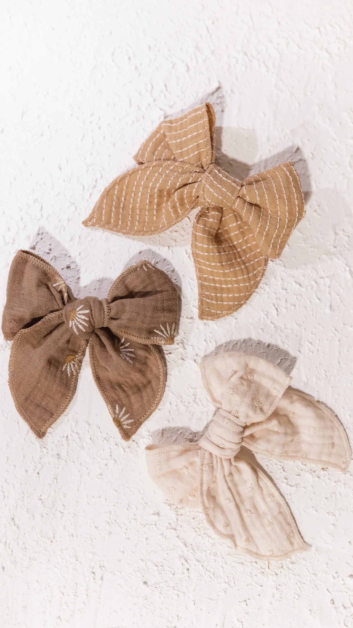 Matu Bante Flower Taupe, Fable Bow Clip, Mrs.Ertha, ER1058