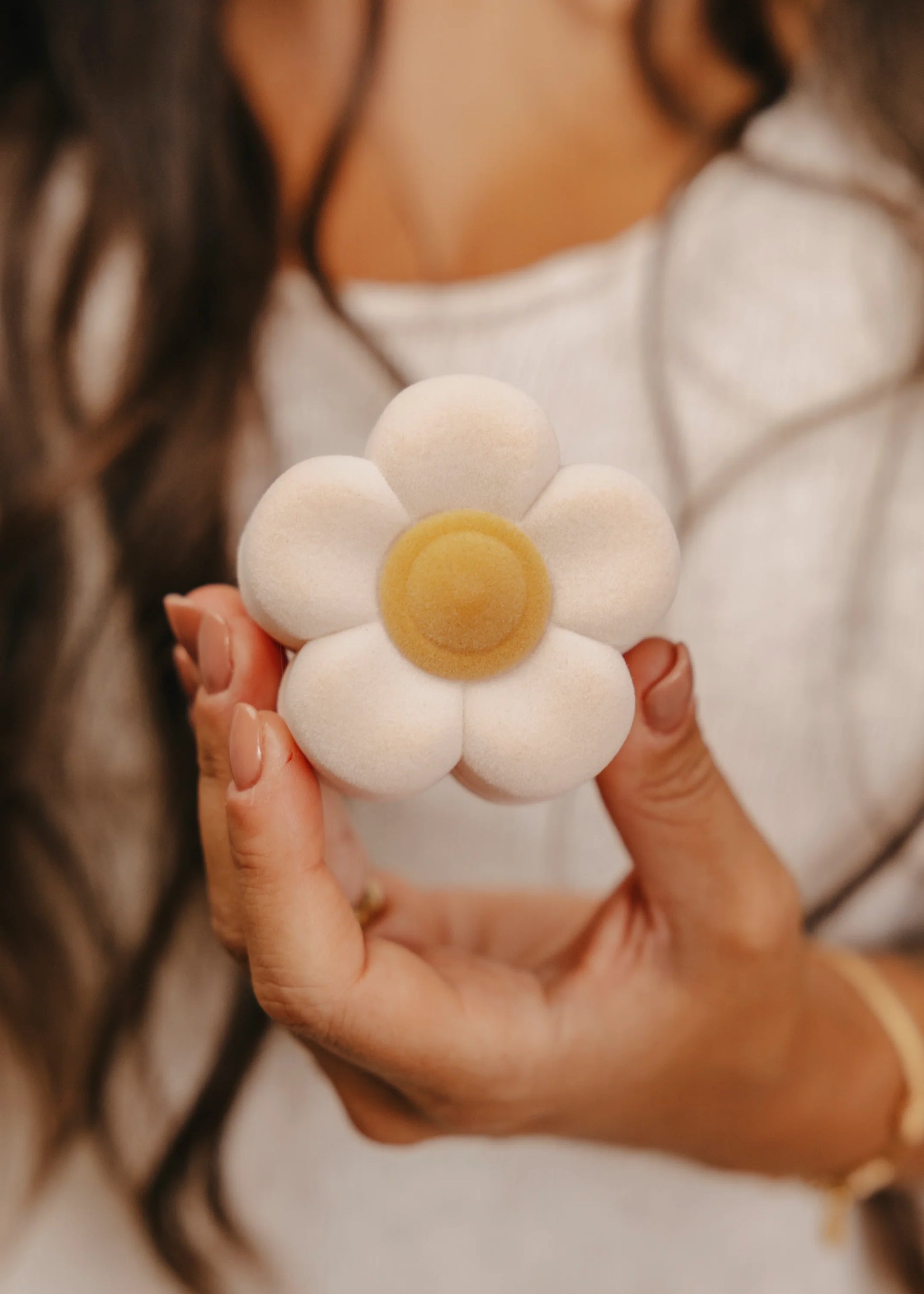 Rotaslietu samta dāvanu kastīte Mini Daisy Jewellery Gift Box, Mrs Ertha, ER1404