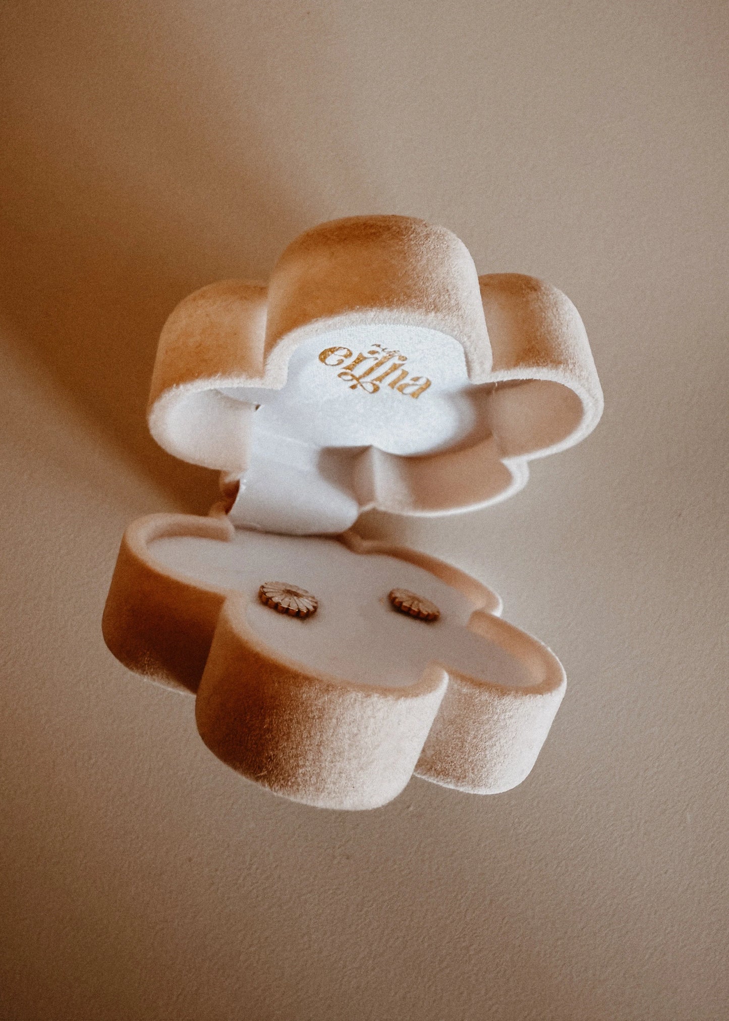 Rotaslietu samta dāvanu kastīte Mini Daisy Jewellery Gift Box, Mrs Ertha, ER1404