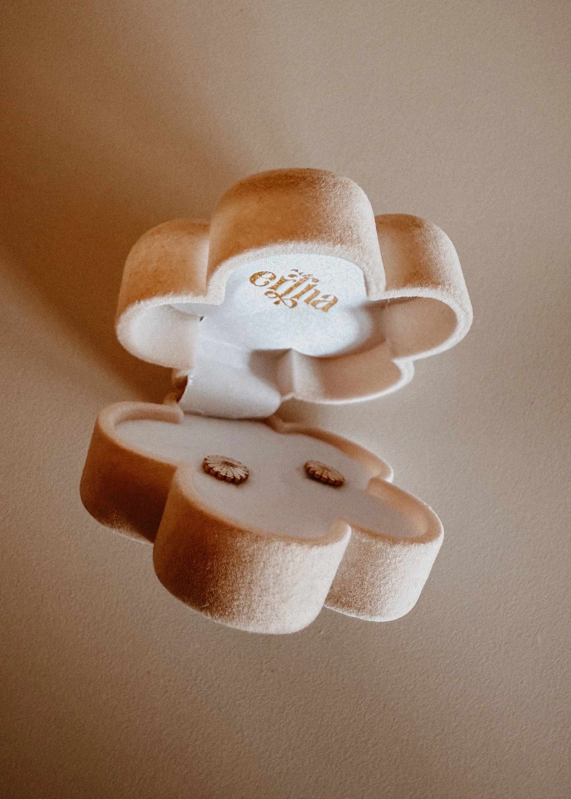 Rotaslietu samta dāvanu kastīte Mini Daisy Jewellery Gift Box, Mrs Ertha, ER1404