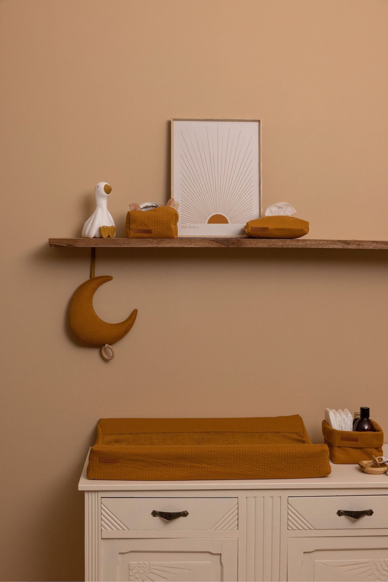 Muzikālā rotaļlieta mēness interjerā - Little Dutch Music Box, Moon shaped Pure Rust, TE20830161