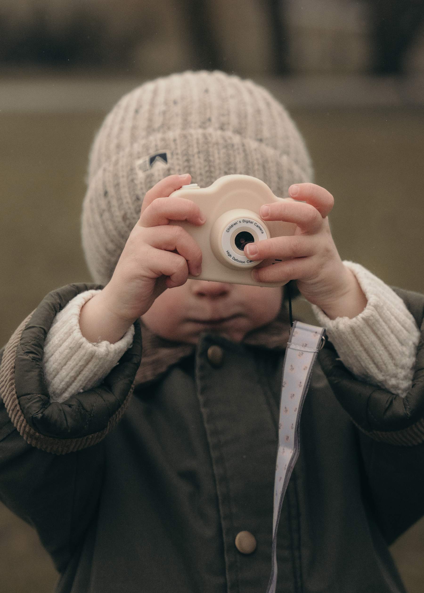 Bērna fotoaparāts My First Camera, Ivory Strawberries Mood, Mrs. Ertha
