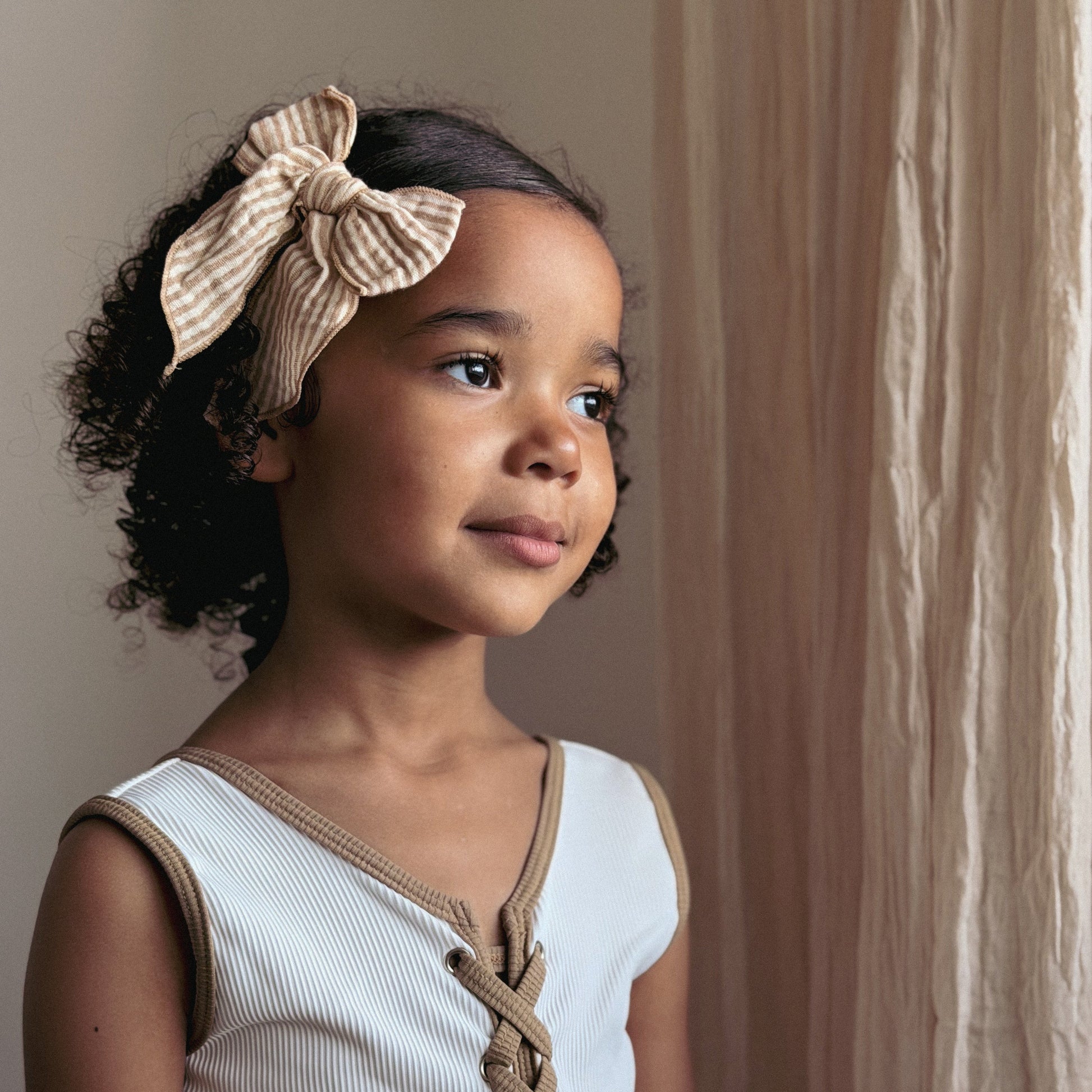 Matu Bante Toffee Lines, Fable Bow Clip, Mrs.Ertha