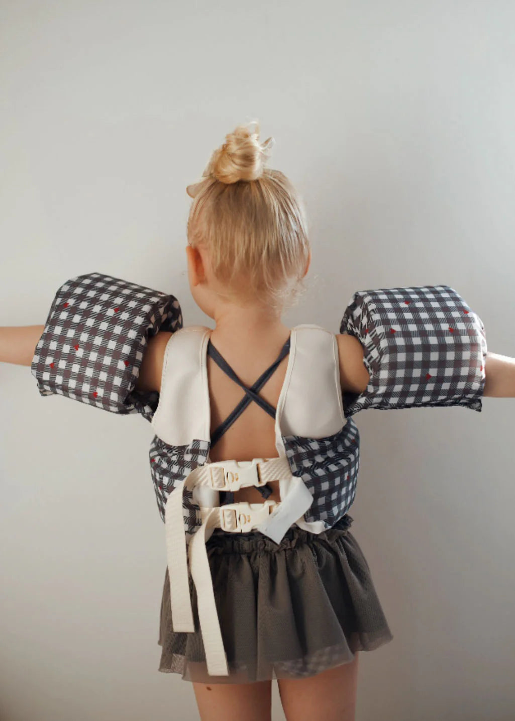 Peldveste ar uzročiem Love Confetti Swim Vest with Armbands, Splashers, Mrs. Ertha, ER1625