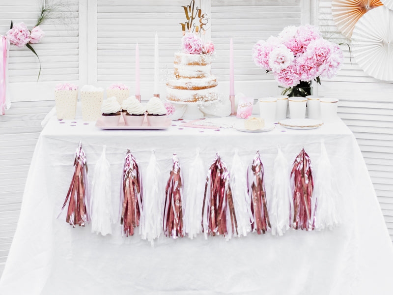 Svētku virtene ar pušķiem - Party Deco Tassel Garland, white. TG1-008
