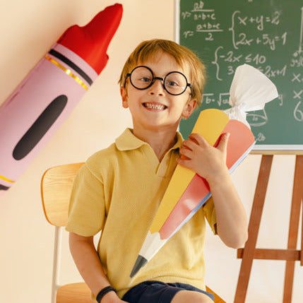 Dāvanu konuss Krītiņš, skolas saldumu tūta, Candy Cone Crayon, RNS1, Party Deco