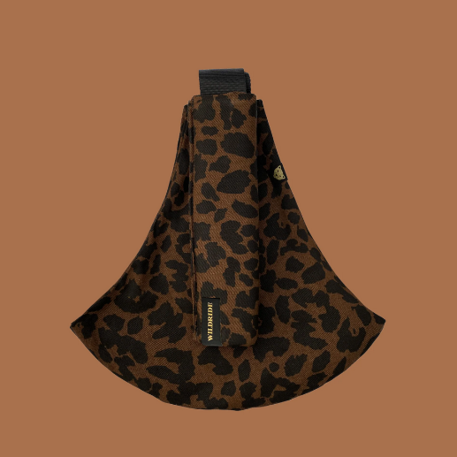 Bērna nešanas soma / josta Wildride Toddler Carrier Print Brown Leopard, www.rocketbaby.lv