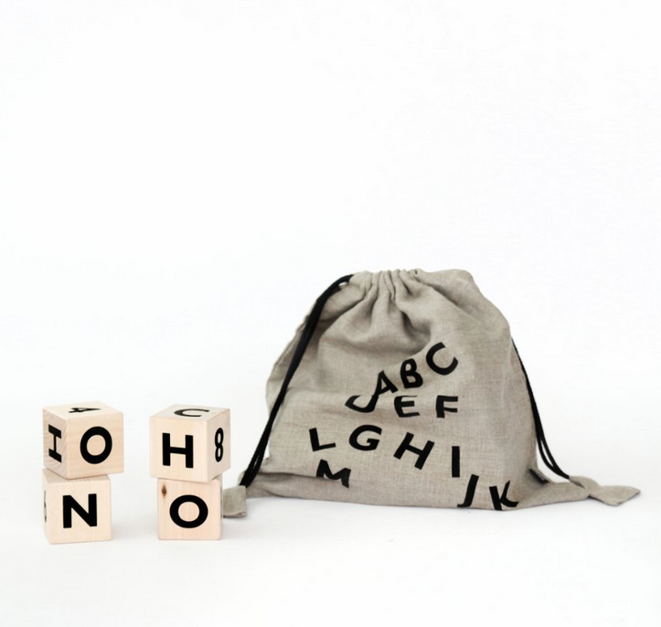 Koka alfabēta klucīši, Alphabet Blocks Black, Ooh Noo