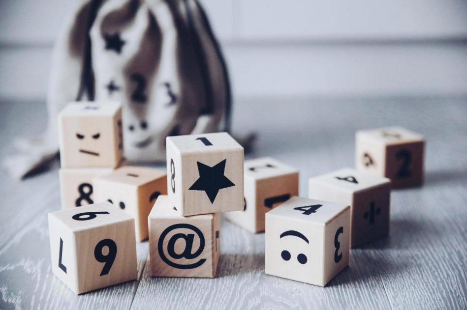 Koka matemātikas klucīši, Math Blocks Black, Ooh Noo, 40MB1801