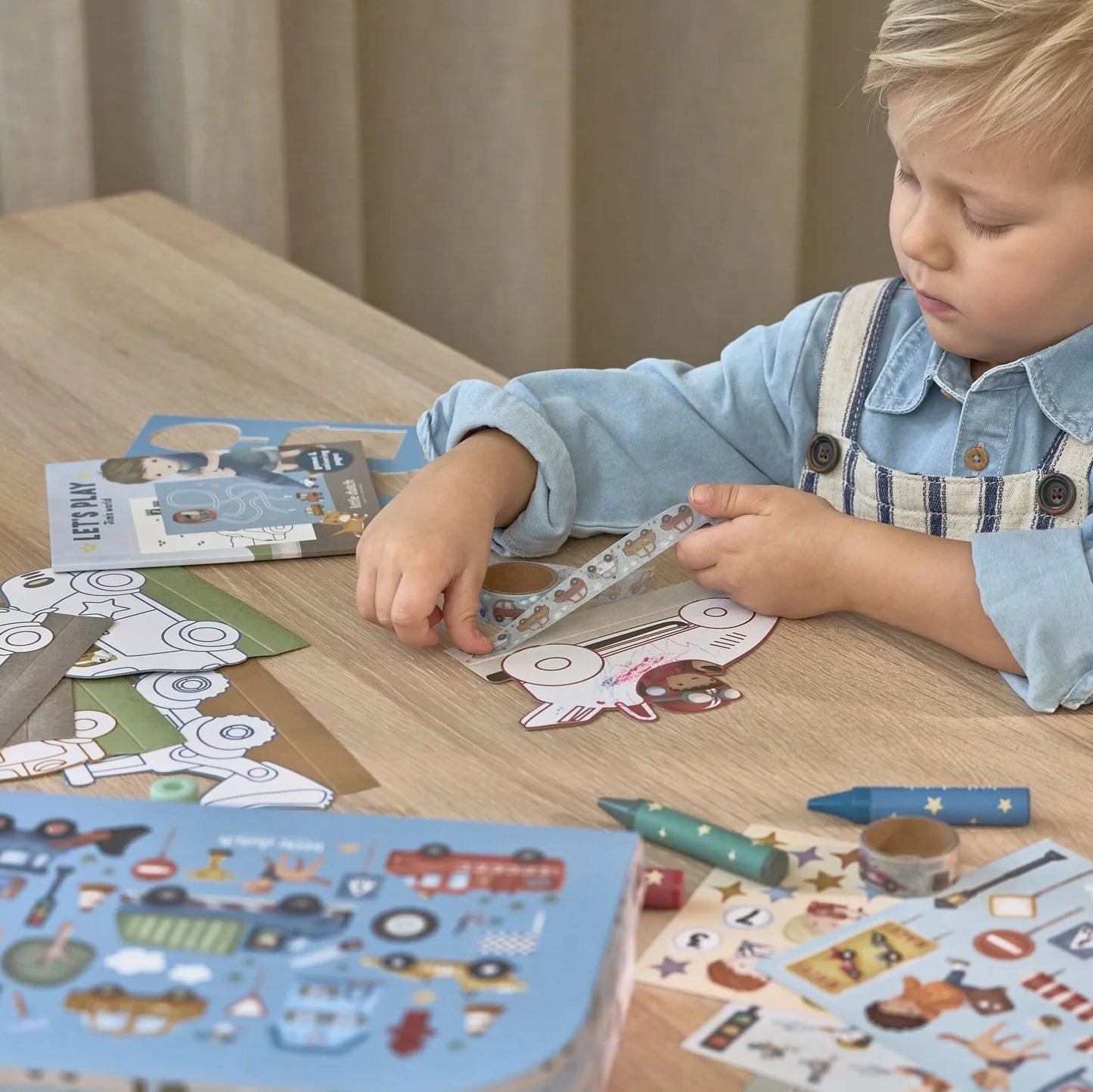 Radošais komplekts koferītī Jim & Vehicles, Creativity Set Suitcase, Little Dutch, LD126899
