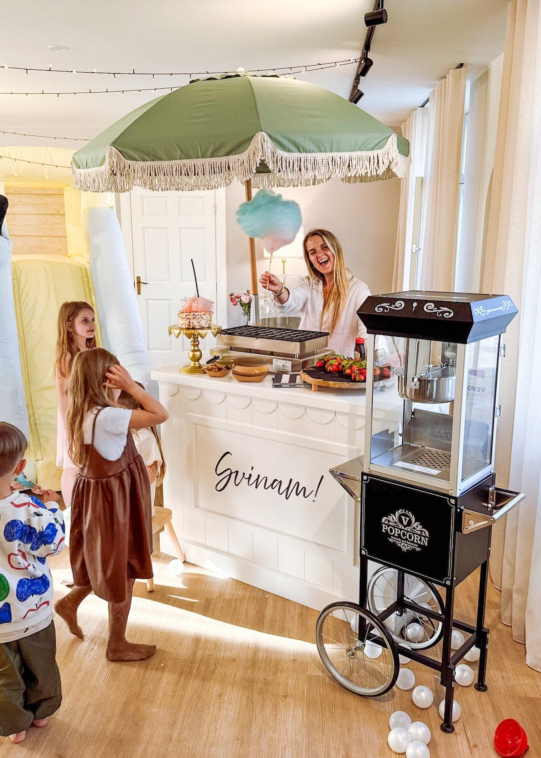 Cukurvates aparāta Cotton Candy noma Liepājā un Dienvidkurzemē + krāsainie cukuri