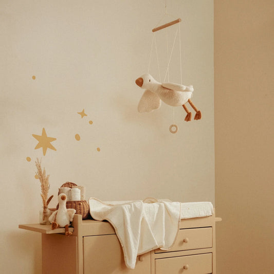 Karināmā mūzikas rotaļlieta Flying Little Goose - Newborn naturals, Little Dutch