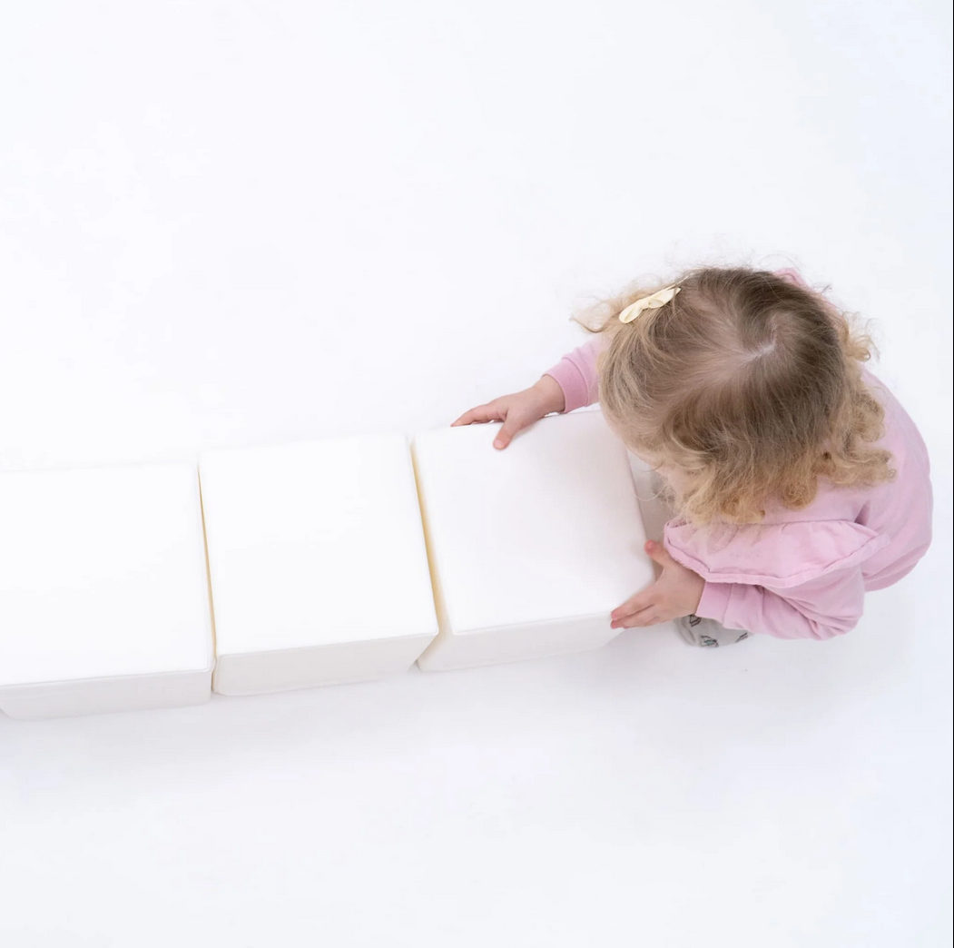 Mīkstie kluči Building Blocks Multifunctional Foam Play, IGLU - balti, 6 gab