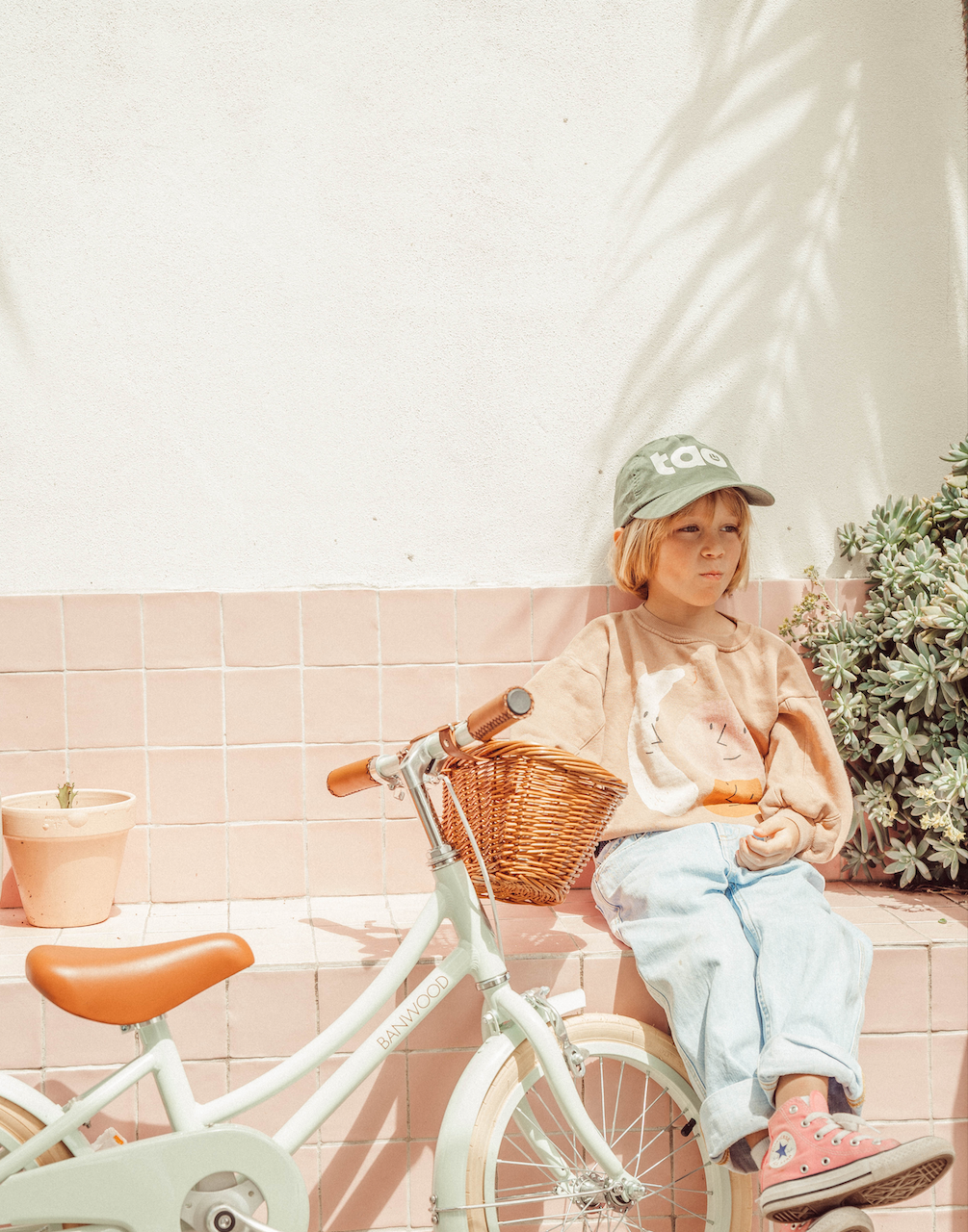 Bērnu divritenis ar pītu grozu, gaiši zaļš, Classic Bike Vintage Mint, Banwood