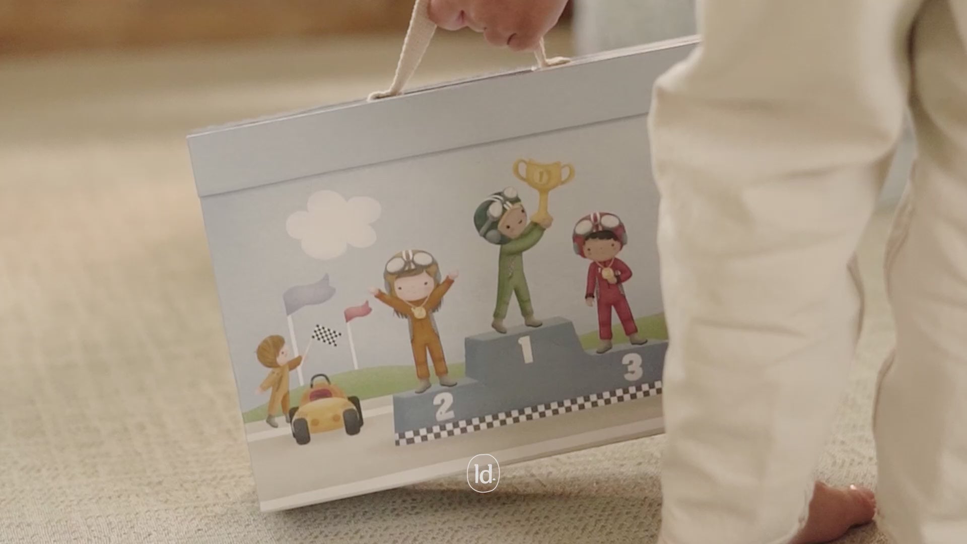Rotaļu čemodāns ar auto sacīkšu trasi, Play Case with Racetrack, Little Dutch, ld2524